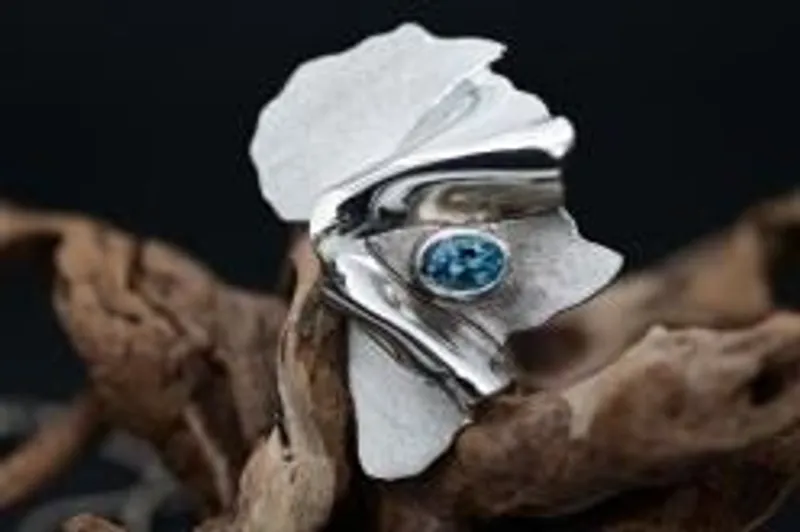 Africa Crinklecut London Blue Topaz - Image 3