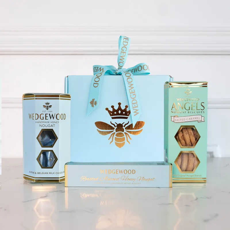 Wedgewood Classic Hamper - Blue - Image 1